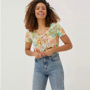 NWT Fat Face Maggie Paradise Floral tee